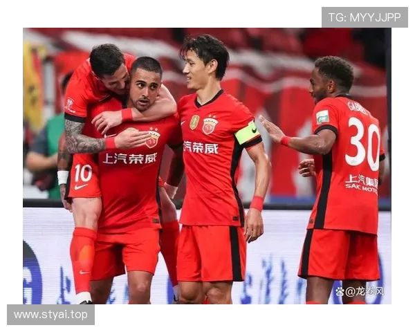 格拉斯纳称16场不败归功于球员努力 铁锤帮风格与我们相似